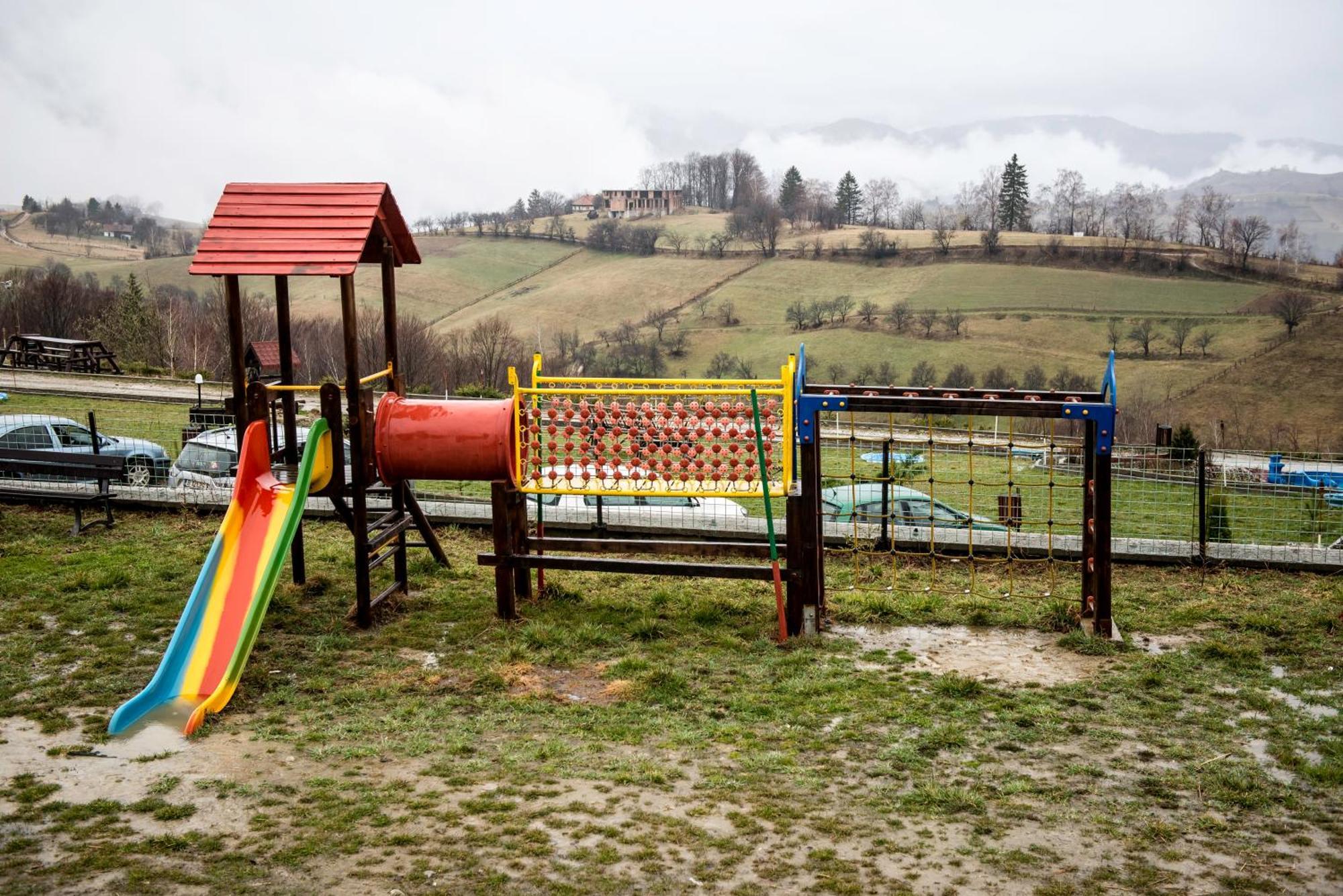 Pension Poiana Marului Ranch Bagian luar foto